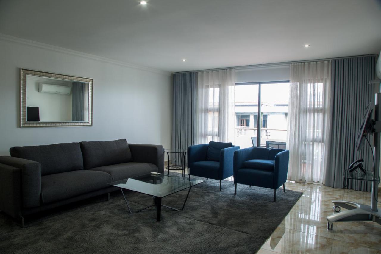 Wdc Aparthotel - Buea ภายนอก รูปภาพ