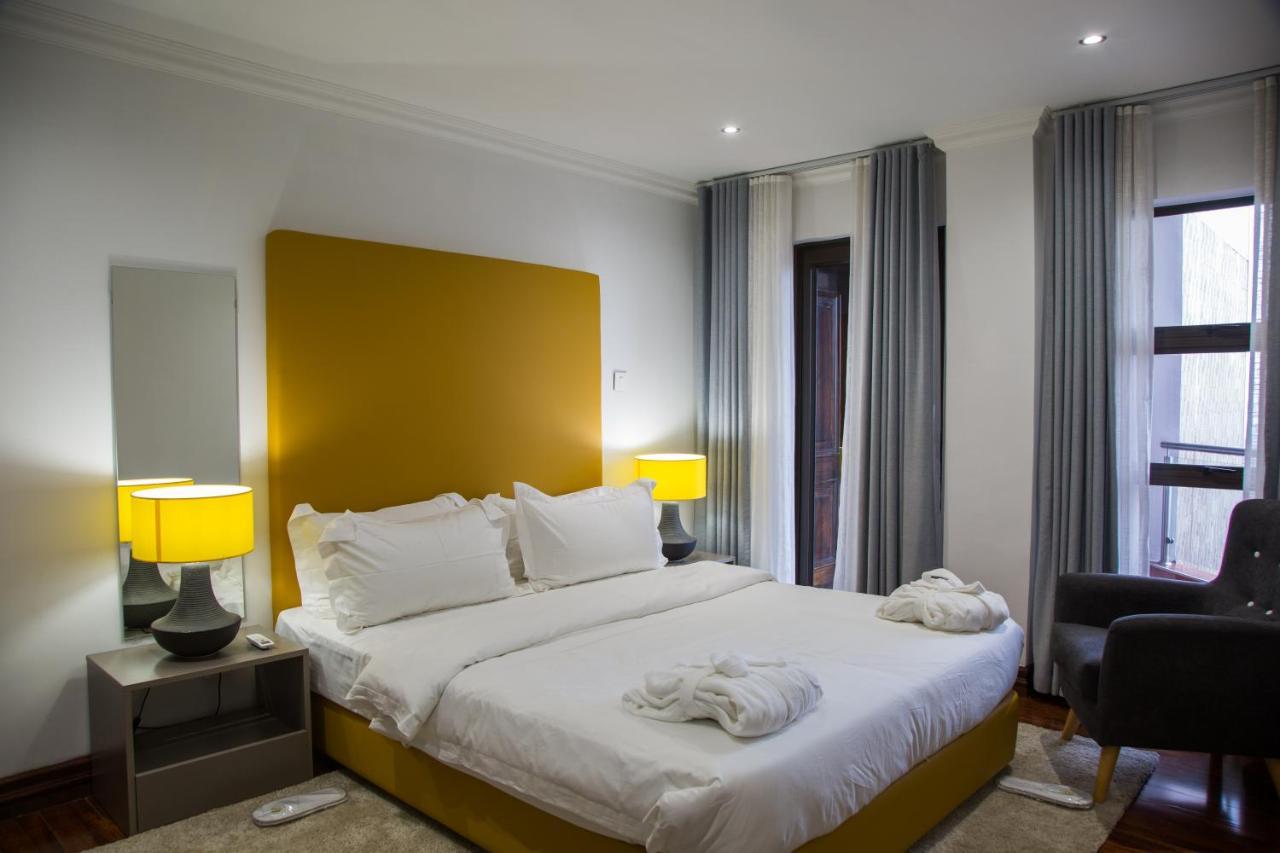 Wdc Aparthotel - Buea ภายนอก รูปภาพ
